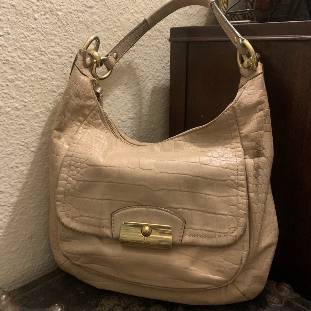 Coach Tan Leather Hobo Bag.